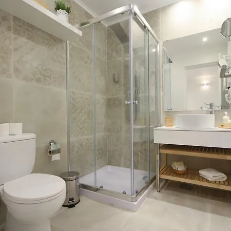 Suites Апартаменты *